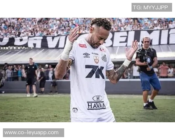 内马尔膝盖手术由海港奇迹医生爱德华多主刀全力以赴恢复健康