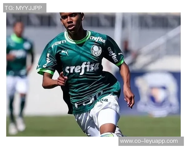 亚马尔开设个人油管频道展示迪亚斯哥伦比亚球衣引发球迷热议