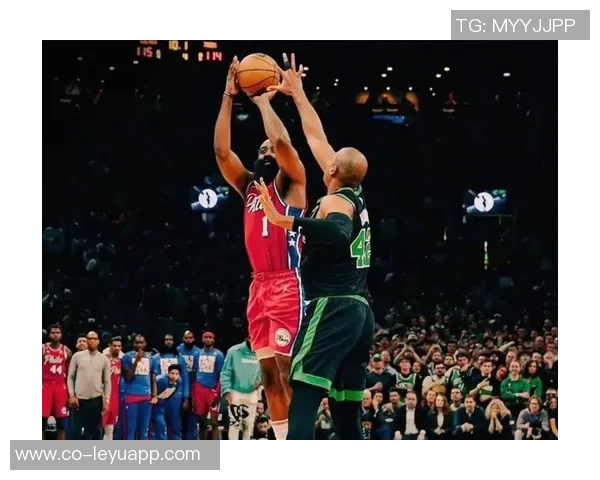 阿伦谈比赛录像回放影响造犯规助力球队追分成关键因素